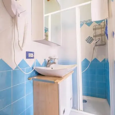 Blue Eden Strait Apartment