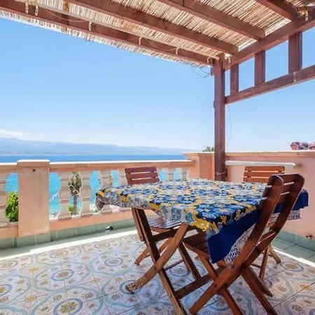 Blue Eden Strait Apartamento *