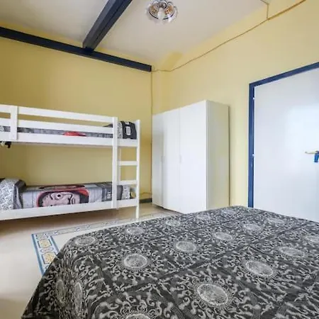 Blue Eden Strait Apartment Messina