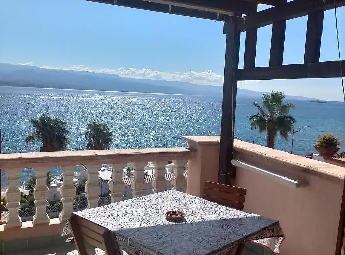 Blue Eden Strait Apartamento *