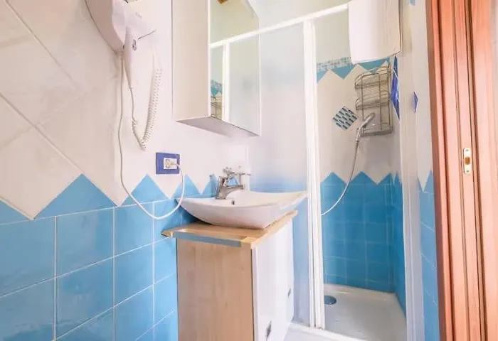 Blue Eden Strait Apartamento